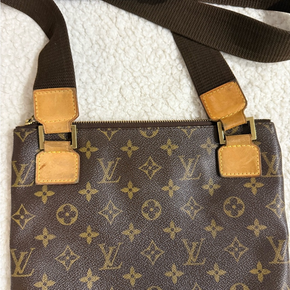Louis Vuitton Brown Monogram Crossbody Bag - Picture 7 of 11